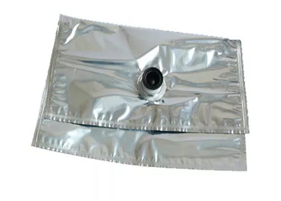 Yeniden kullanılabilir Gümüş Kırmızı Şarap Dörtlü Mühürlü Torba Alüminyum Folyo Plastik İçecekler Tıkaçlı Sıvı BIB Çantası