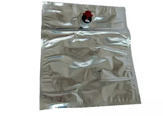 Yeniden kullanılabilir Gümüş Kırmızı Şarap Dörtlü Mühürlü Torba Alüminyum Folyo Plastik İçecekler Tıkaçlı Sıvı BIB Çantası