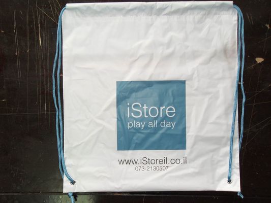 Özelleştirilmiş Beyaz Plastik İpli Sırt Çantası Apple Store Alışveriş Çantası